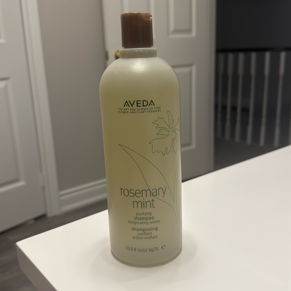 *NEW*Aveda Rosemary Mint Shampoo